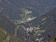 37 Dalla cresta del Monte di sopra vista sulla Val Gerola